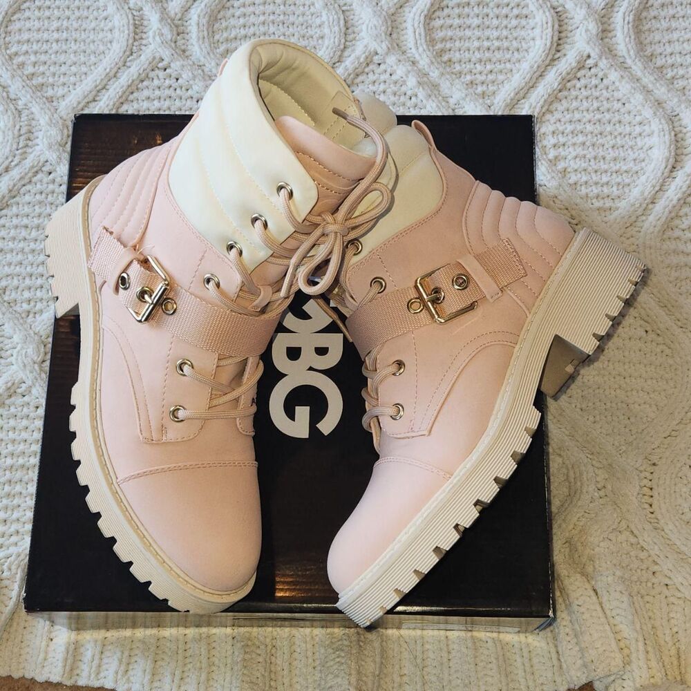 GBG Los Angeles Baby Pink Sheelah Lug Sole Lace-up Hiker Bootie Size 8 - Picture 2 of 6